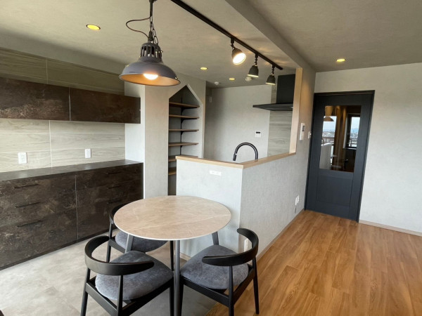 和泉市小田町、マンションの画像です