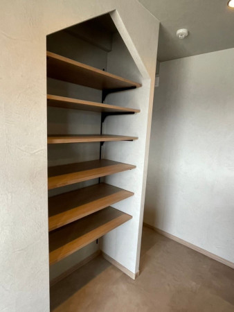 和泉市小田町、マンションの収納画像です