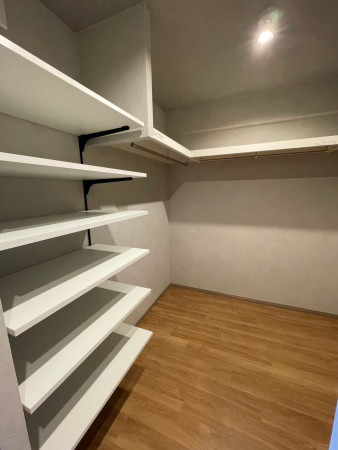 和泉市小田町、マンションの収納画像です