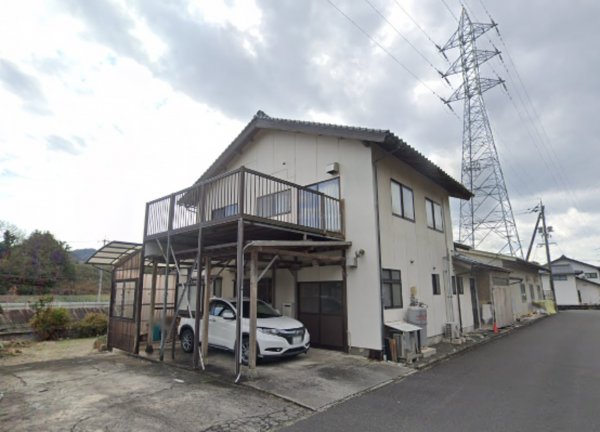 出雲市上塩冶町、中古一戸建ての外観画像です