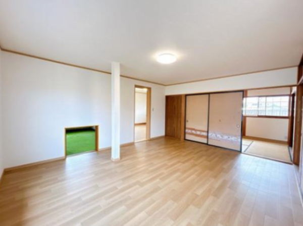 出雲市小山町、中古一戸建ての画像です