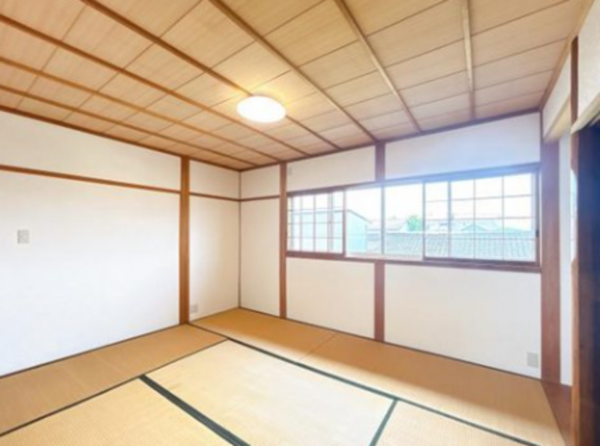 出雲市小山町、中古一戸建ての画像です