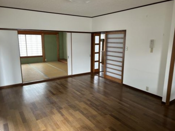 出雲市高岡町、中古一戸建ての画像です