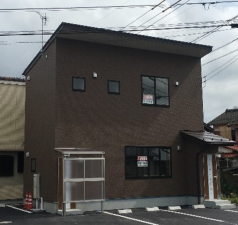 出雲市斐川町学頭、収益物件/店舗付住宅の画像です