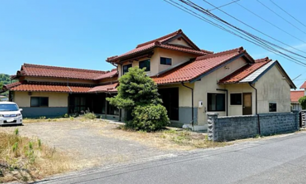 出雲市河下町、中古一戸建ての外観画像です