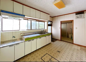 出雲市湖陵町三部、中古一戸建てのキッチン画像です