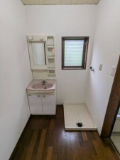 出雲市稗原町、中古一戸建ての画像です