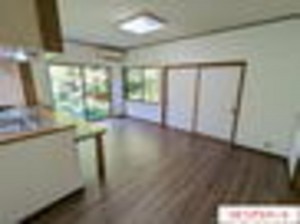 出雲市稗原町、中古一戸建ての画像です