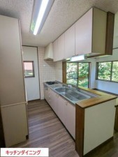 出雲市稗原町、中古一戸建ての画像です