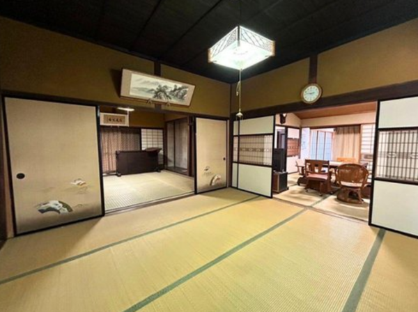 出雲市斐川町神氷、中古一戸建ての画像です