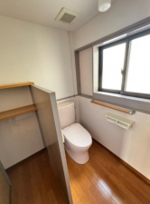 出雲市今市町北本町、中古一戸建てのトイレ画像です