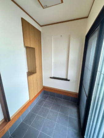 出雲市今市町北本町、中古一戸建ての玄関画像です