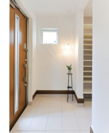 出雲市小山町、新築一戸建ての玄関画像です