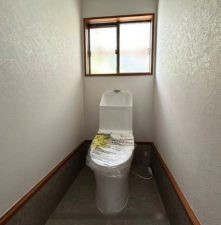 出雲市武志町、中古一戸建てのトイレ画像です