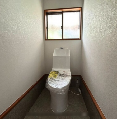 出雲市武志町、中古一戸建てのトイレ画像です