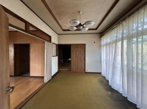 出雲市小山町、中古一戸建ての画像です