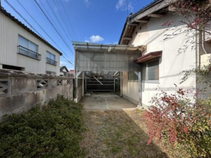 出雲市小山町、中古一戸建ての画像です