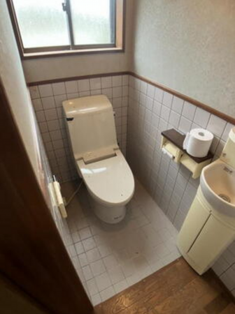 出雲市塩津町、中古一戸建てのトイレ画像です