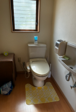 出雲市稲岡町、中古一戸建てのトイレ画像です