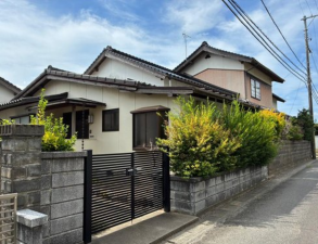 出雲市里方町、中古一戸建ての外観画像です