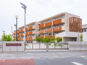 草加市谷塚町、新築一戸建ての小学校画像です