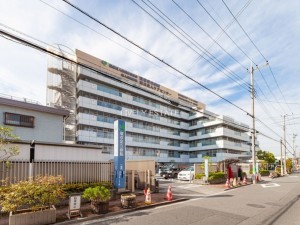 草加市吉町、マンションの病院画像です