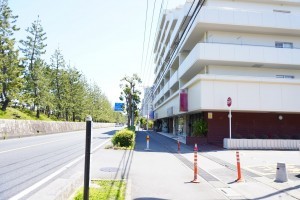 草加市栄町、マンションの前面道路を含む現地写真画像です