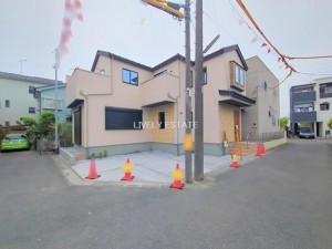 越谷市大沢、新築一戸建ての外観画像です