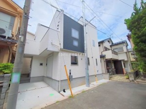 越谷市登戸町、新築一戸建ての外観画像です