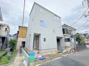 草加市氷川町、新築一戸建ての外観画像です