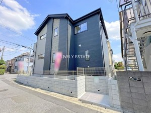 草加市手代、新築一戸建ての外観画像です