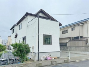 草加市谷塚仲町、新築一戸建ての外観画像です