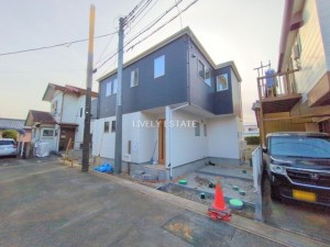 越谷市神明町、新築一戸建ての画像です