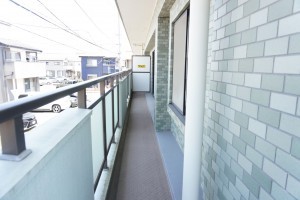 越谷市蒲生南町、マンションの画像です