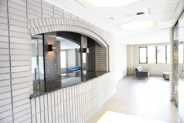 越谷市蒲生南町、マンションの画像です