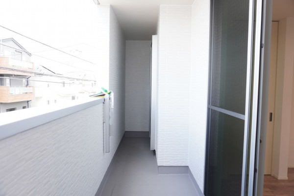 越谷市蒲生東町、新築一戸建てのバルコニー画像です