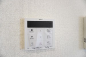 草加市八幡町、新築一戸建てのキッチン画像です