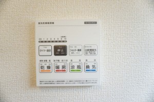 草加市八幡町、新築一戸建ての風呂画像です
