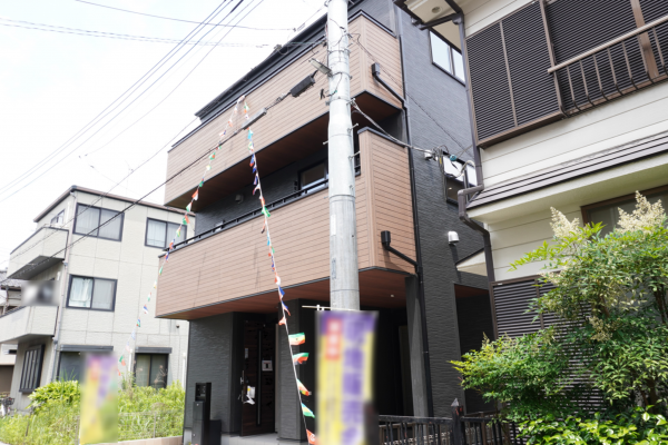 草加市八幡町、新築一戸建ての外観画像です