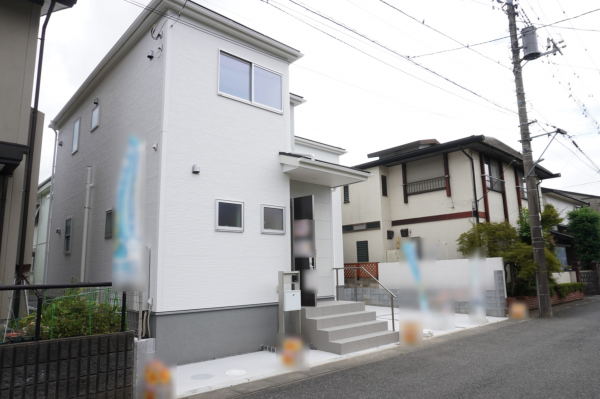 越谷市弥栄町、新築一戸建ての外観画像です