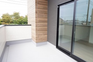 越谷市大字大竹、新築一戸建てのバルコニー画像です
