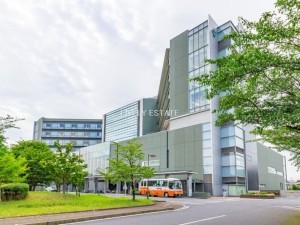 草加市栄町、マンションの駅画像です