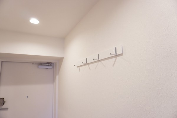 草加市栄町、マンションの玄関画像です