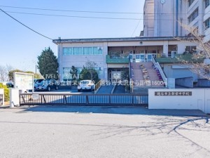 越谷市大沢、新築一戸建ての中学校画像です