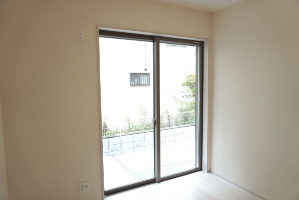 越谷市大沢、新築一戸建ての寝室画像です