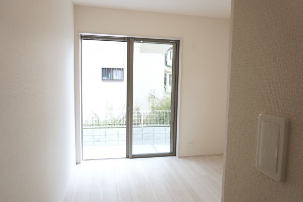 越谷市大沢、新築一戸建ての寝室画像です