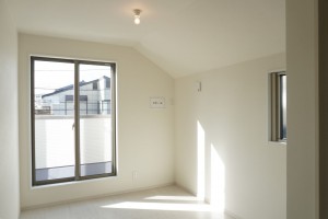 越谷市大字上間久里、新築一戸建ての寝室画像です