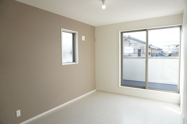 越谷市大字上間久里、新築一戸建ての寝室画像です