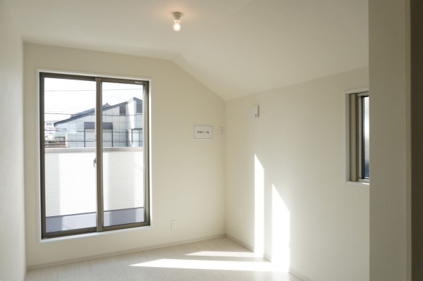 越谷市大字上間久里、新築一戸建ての寝室画像です