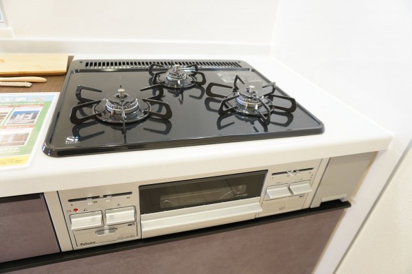 草加市瀬崎、新築一戸建てのキッチン画像です